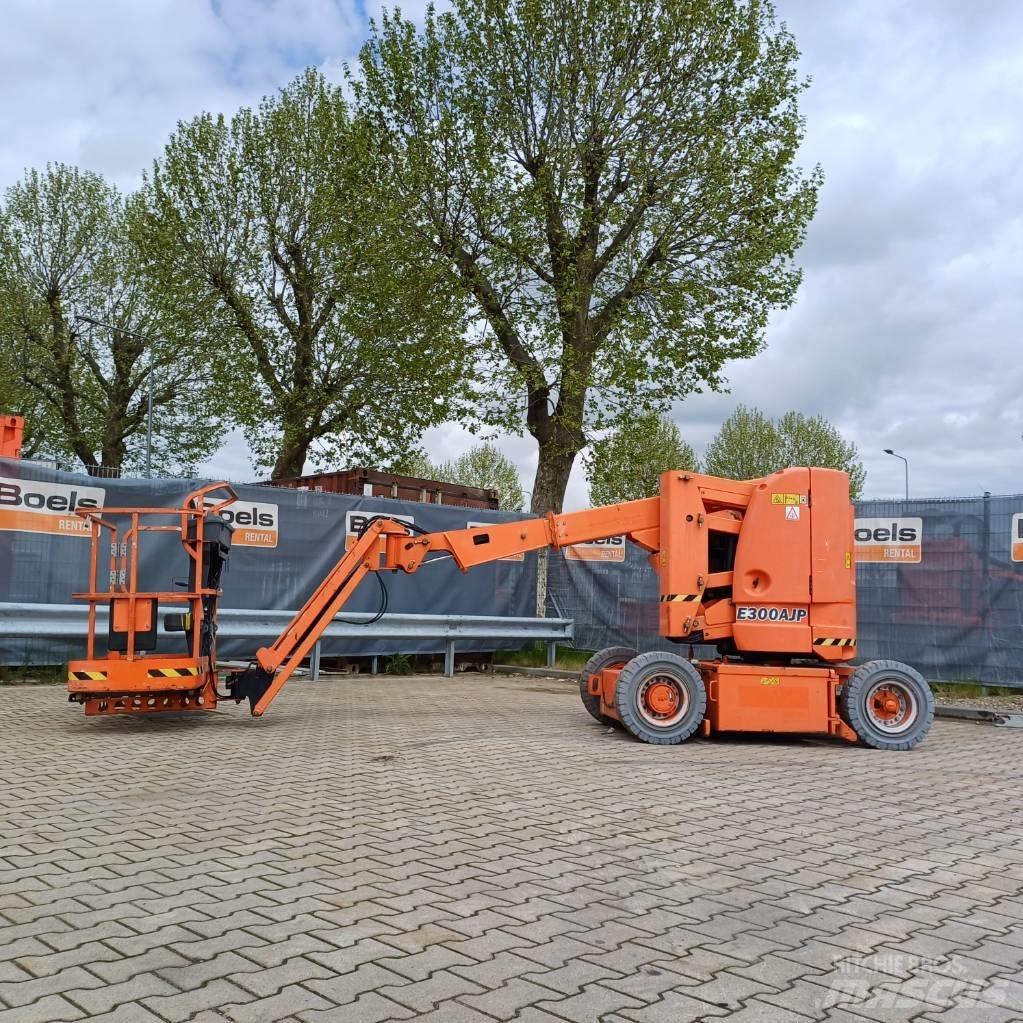 JLG E300AJP Bomlifte med knækarm