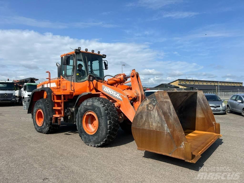 Doosan dl 300 Læssemaskiner på hjul