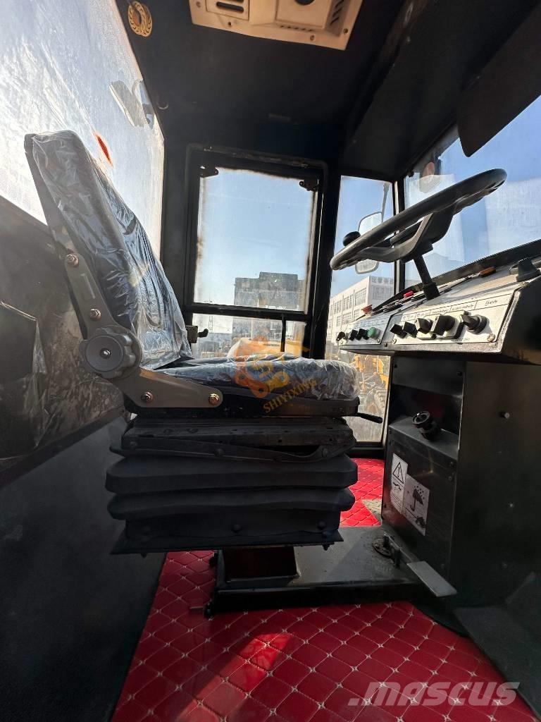 XCMG XD 103 Jordvibrationstromler