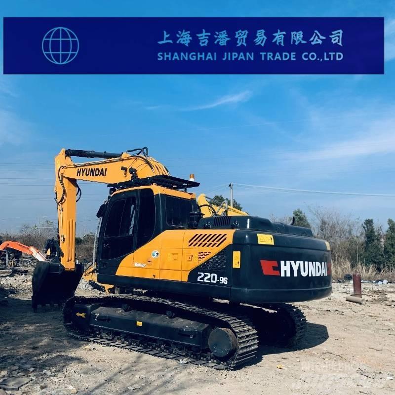 Hyundai R220 Gravemaskiner på larvebånd