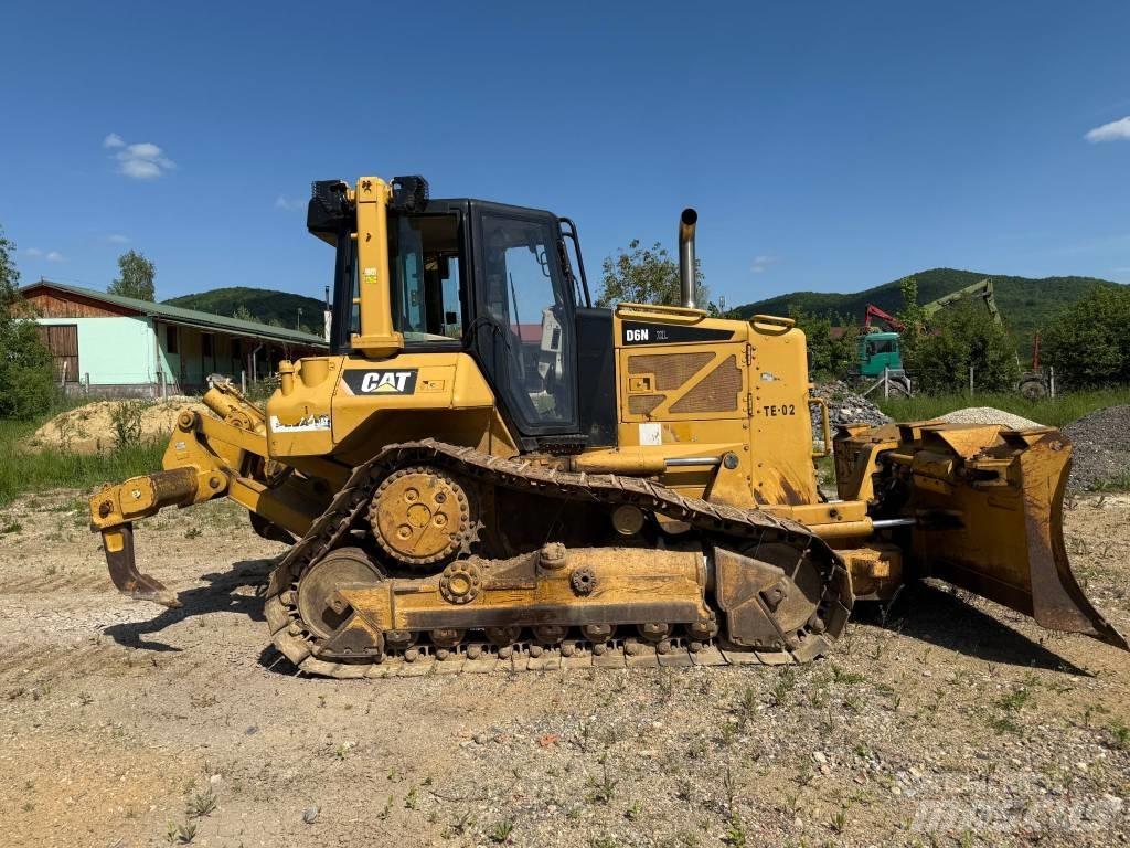 CAT D6N XL Bulldozer på larvebånd