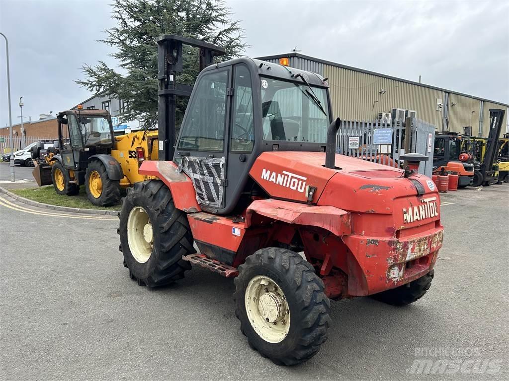 Manitou M26-4 Terrængående gaffeltruck