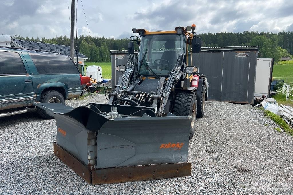 LM Trac 586 MPV/Redskabsbærere