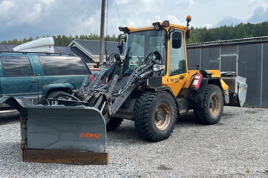 LM Trac 586 MPV/Redskabsbærere
