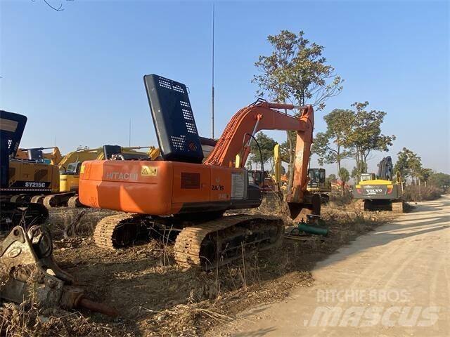 Hitachi ZX 240 Gravemaskiner på larvebånd