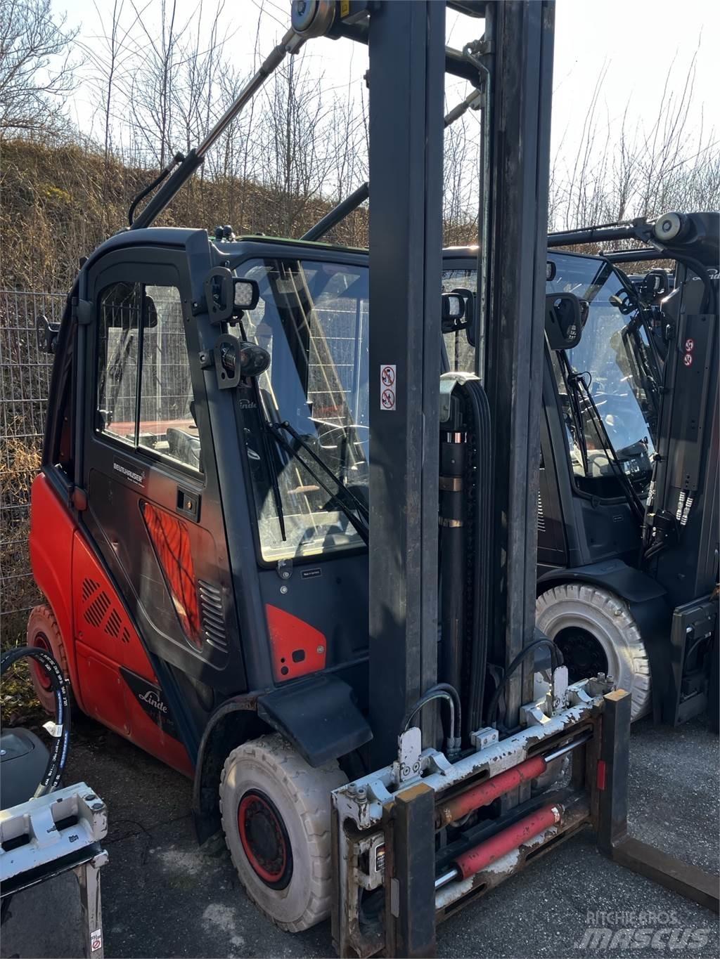 Linde H25T LPG gaffeltrucks