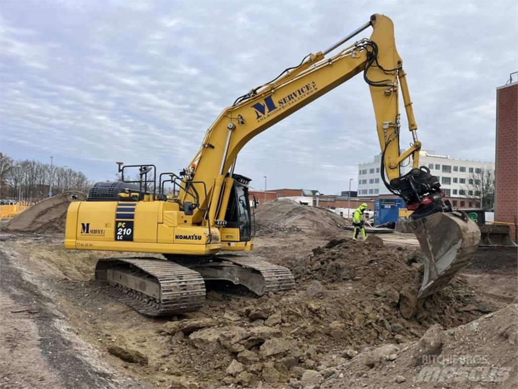 Komatsu PC210LC-11 Gravemaskiner på larvebånd