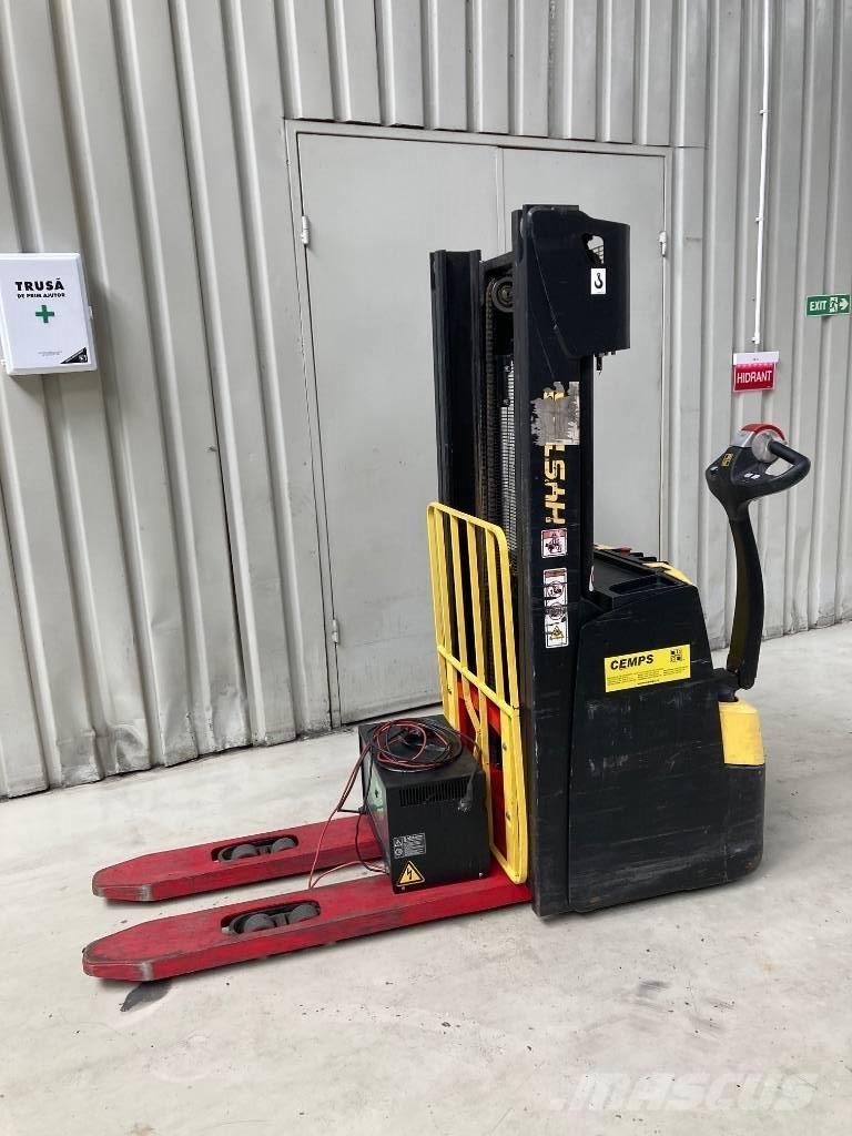 Hyster S 1.2 Gaffelstabler med gående fører