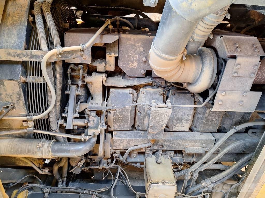Komatsu HD605-7EO Knækstyrede dumpere