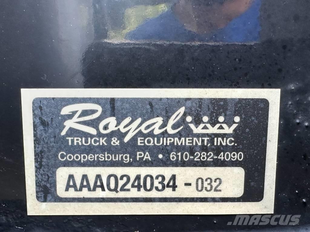 International 4300 Lastbil med lad/Flatbed