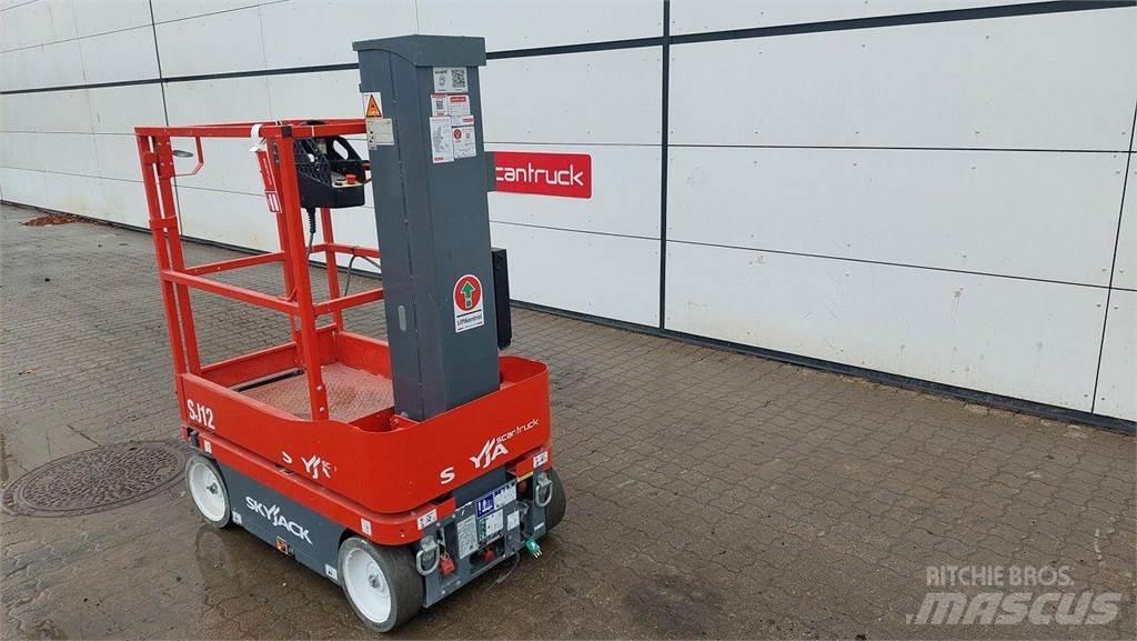SkyJack SJ12 Søjlelifte