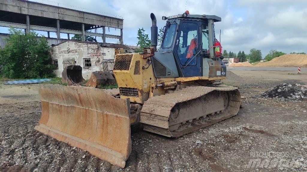 Komatsu D41P-6 Bulldozer på larvebånd
