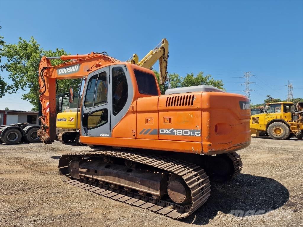 Doosan DX 180 LC Gravemaskiner på larvebånd