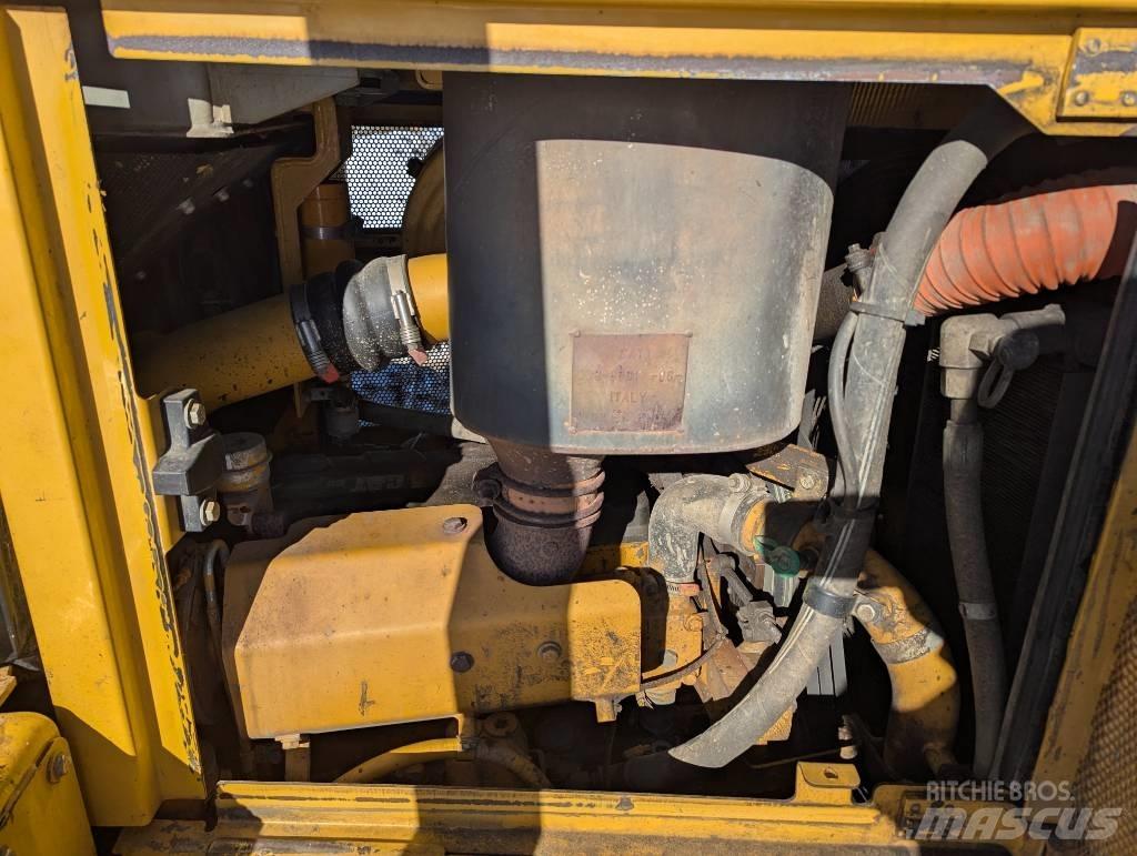 CAT D 6 T LGP Bulldozer på larvebånd