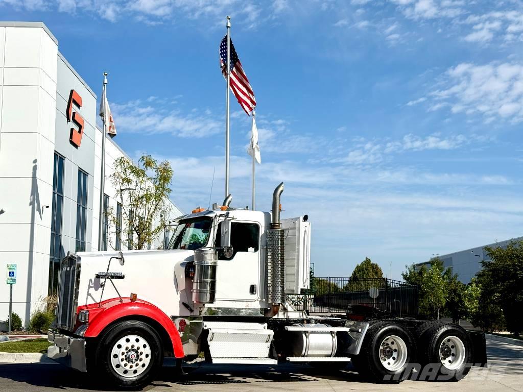 Kenworth W 900 Trækkere