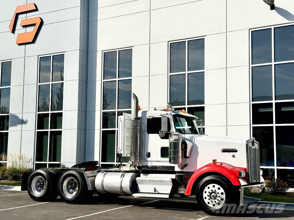 Kenworth W 900 Trækkere