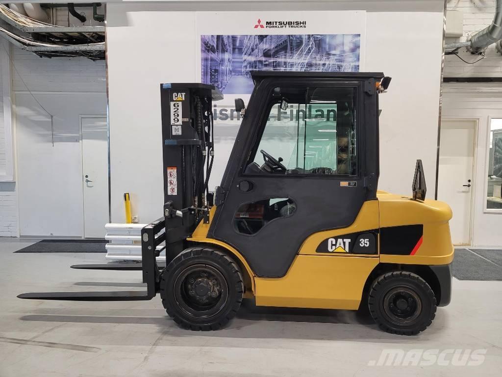 CAT DP 35 N Diesel gaffeltrucks