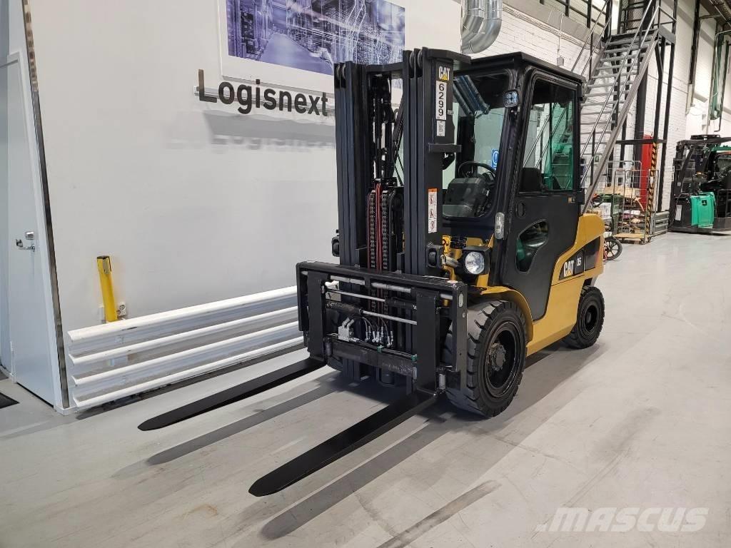CAT DP 35 N Diesel gaffeltrucks