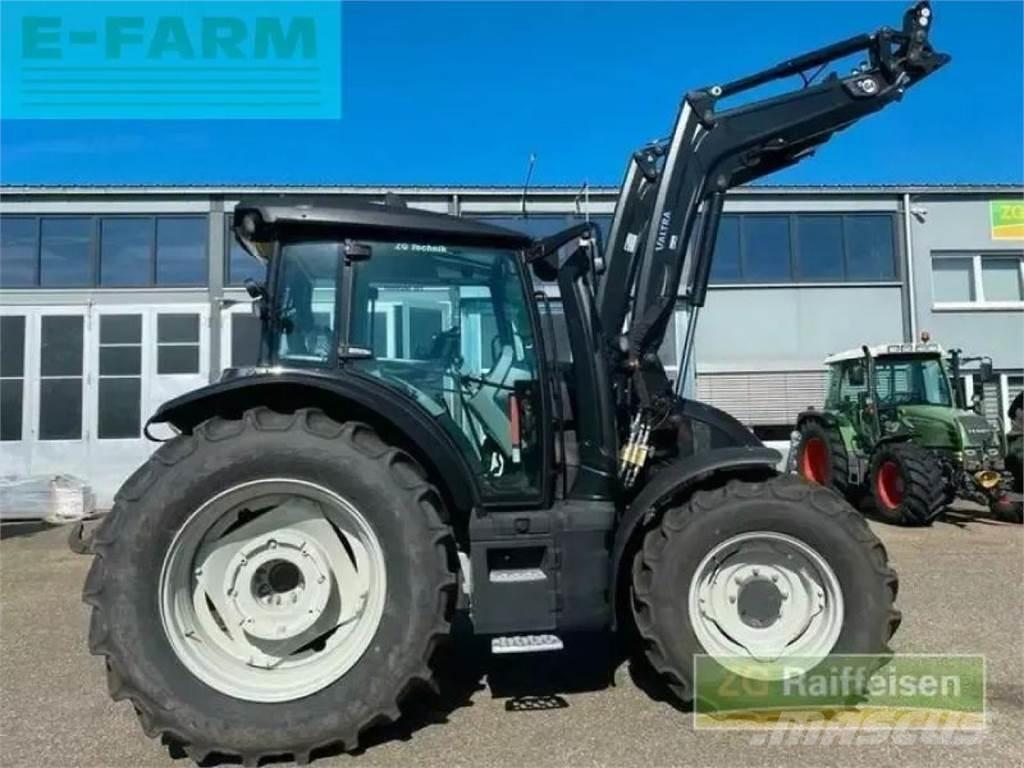 Valtra g135v 1b9 Traktorer