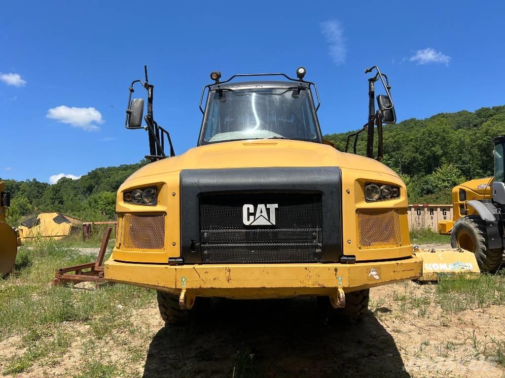 CAT 730 C Terrængående lastbiler