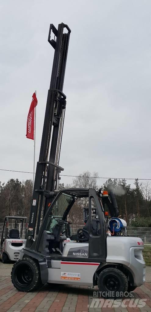Nissan UGD02A30PQ LPG gaffeltrucks