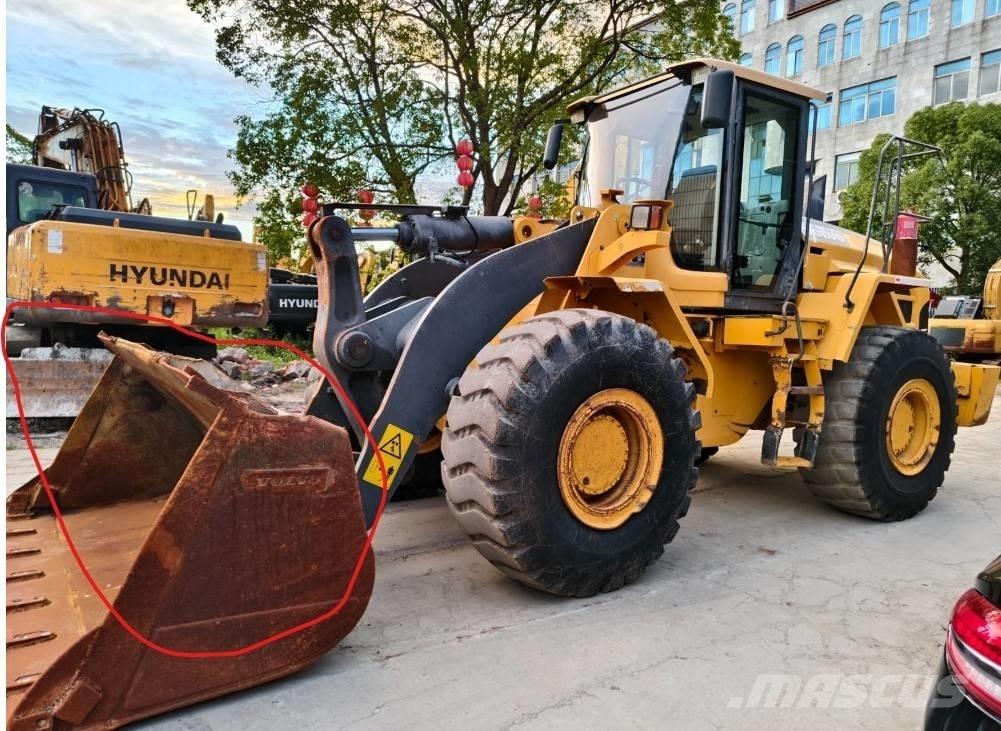 Volvo L 120 Læssemaskiner på hjul
