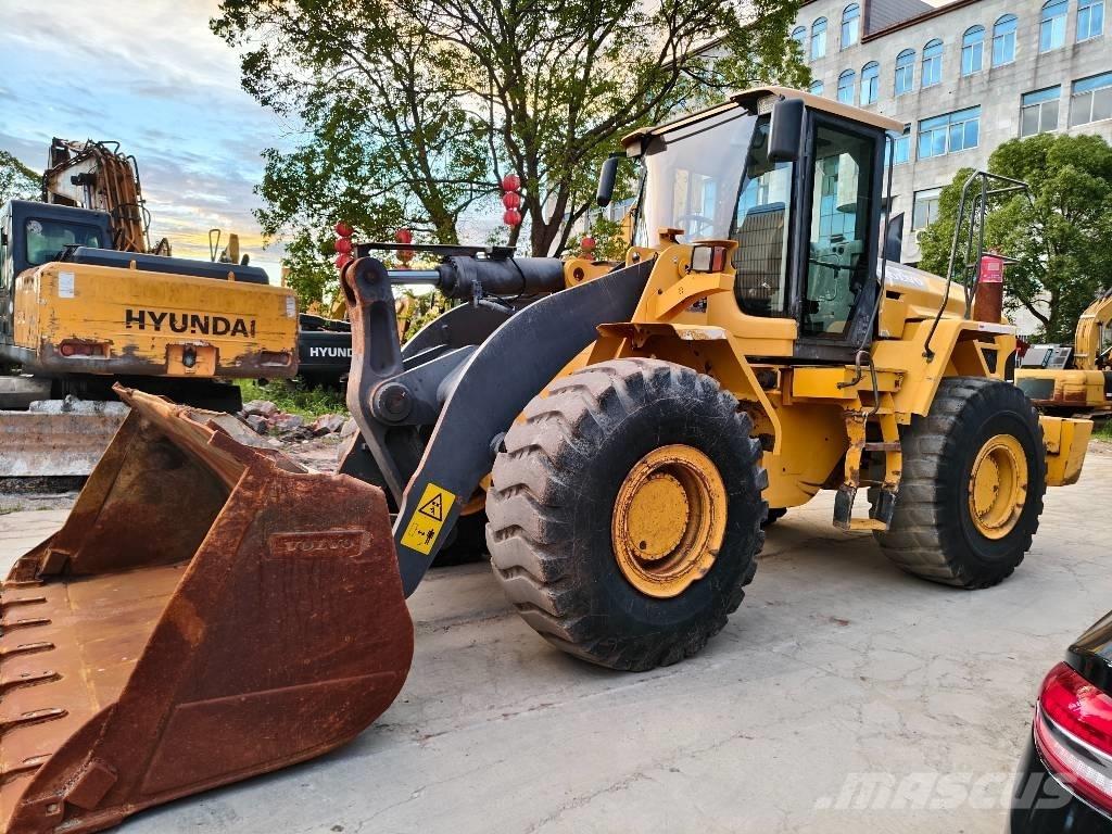 Volvo L 120 Læssemaskiner på hjul
