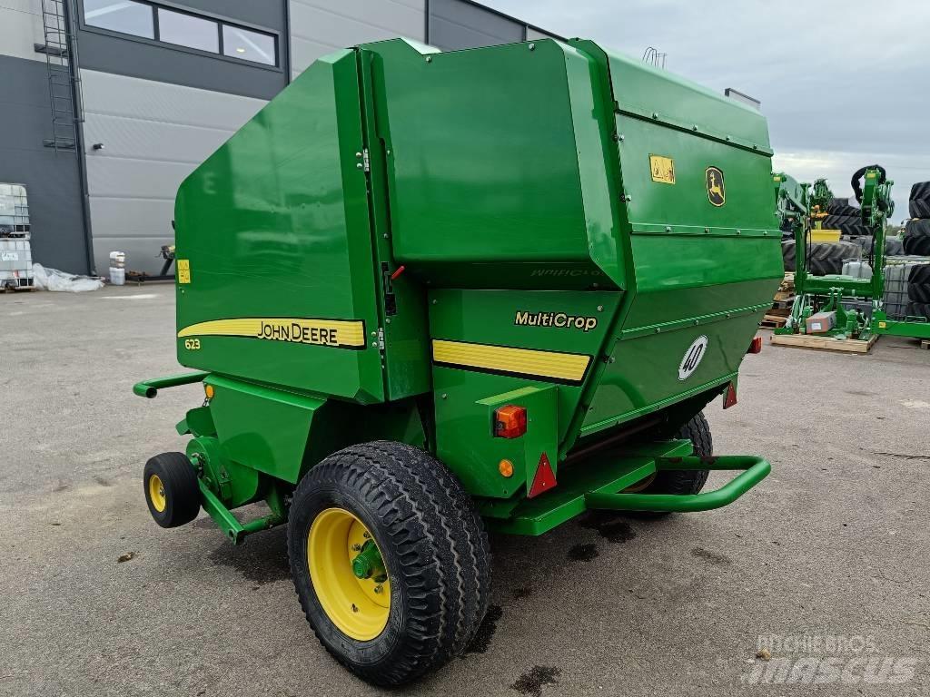 John Deere 623N Rundballe-pressere