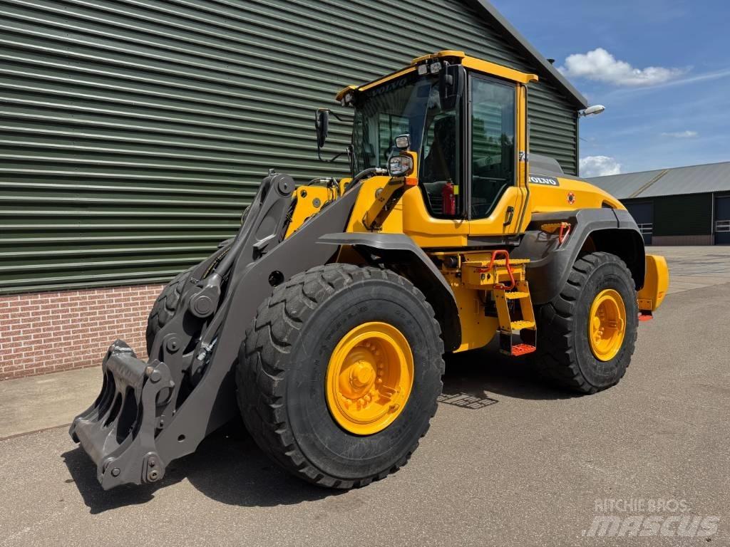 Volvo L 120 H Læssemaskiner på hjul