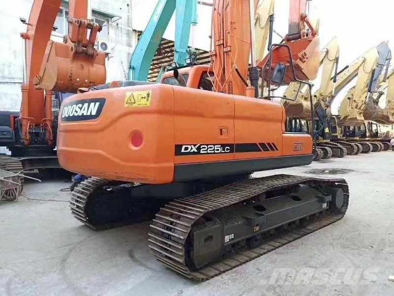 Doosan dx225 Gravemaskiner på larvebånd