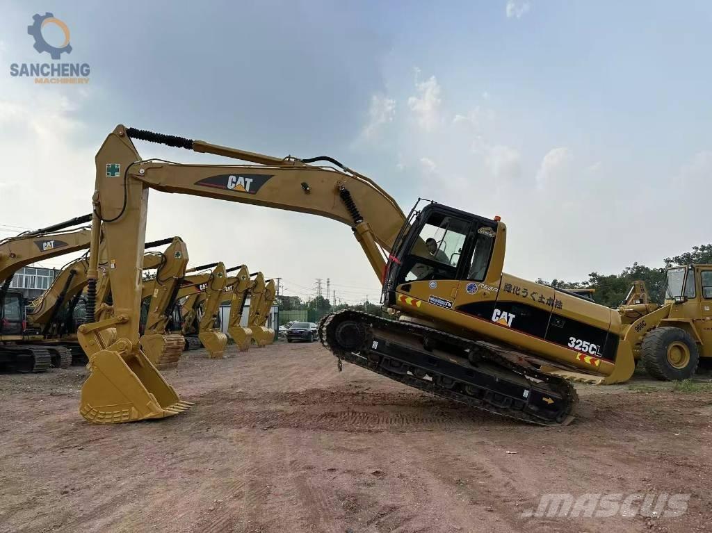 CAT 325 CL Gravemaskiner på larvebånd