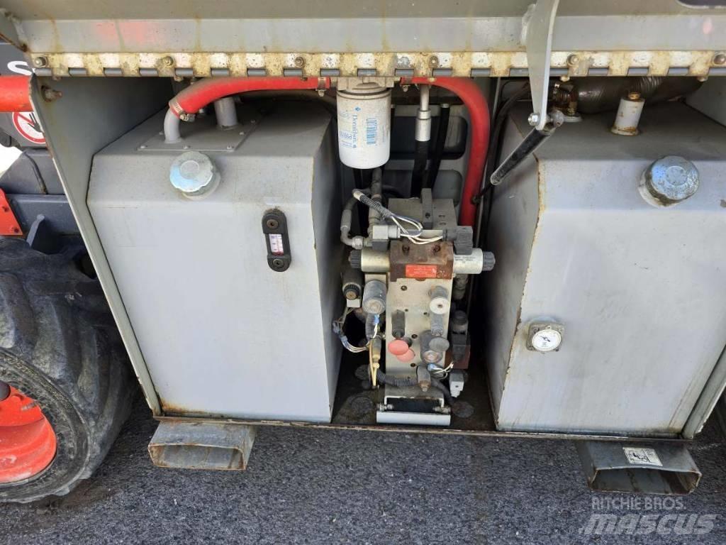 SkyJack SJ 6832 RT Saxlifte