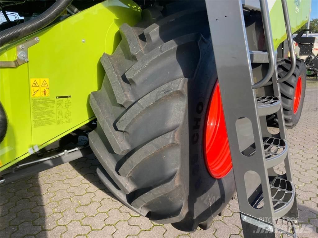 CLAAS Trion 730 Mejetærskere