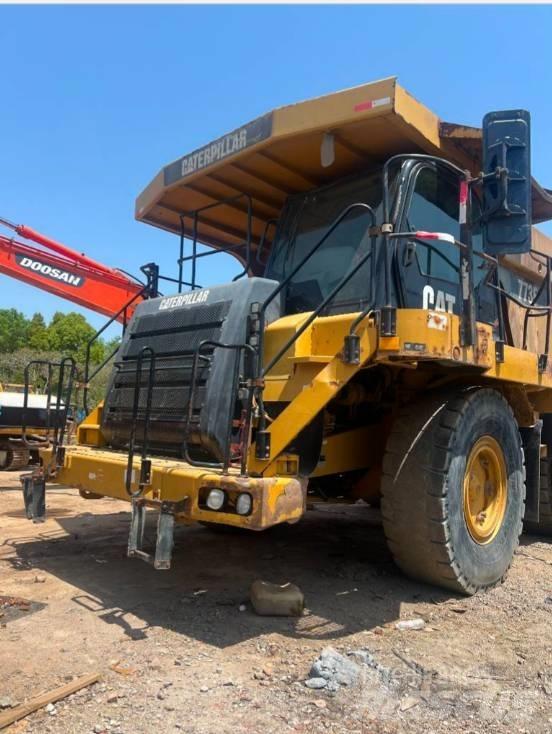 CAT 773 F Terrængående lastbiler