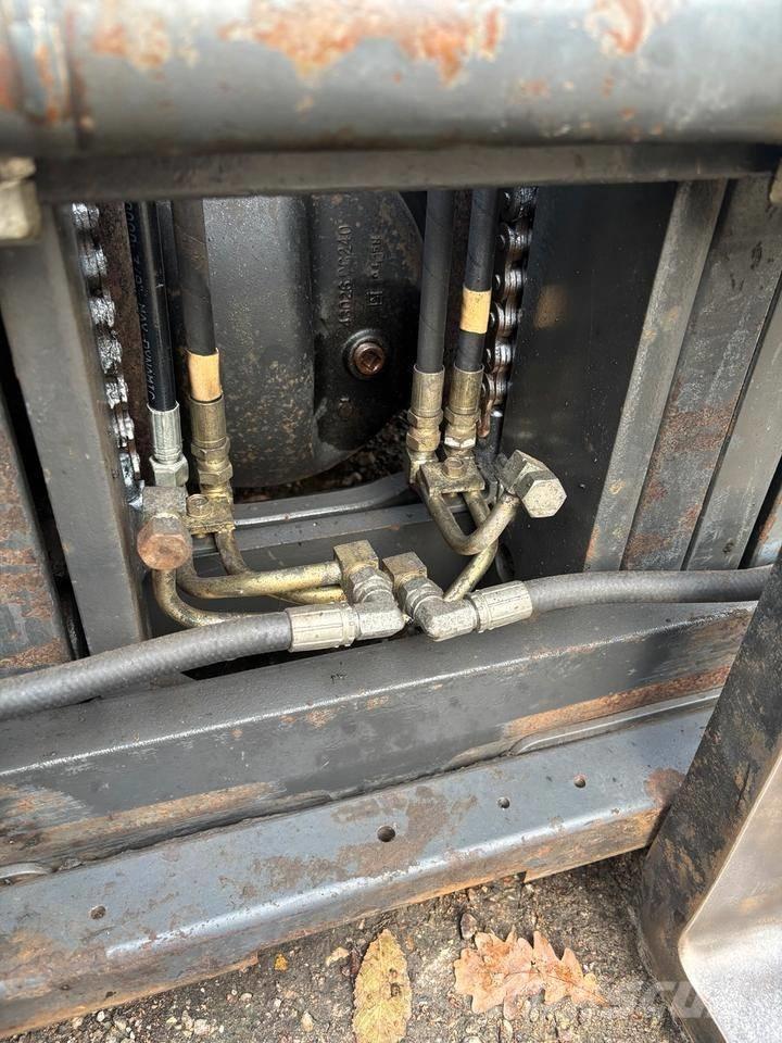 Nissan UGD02 A 30 PQ LPG gaffeltrucks