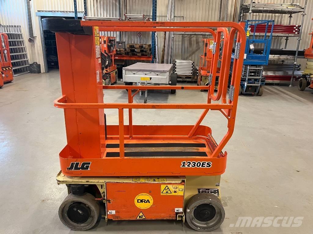 JLG 1230 ES Søjlelifte