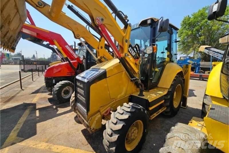 CAT 426F2 TLB Rendegravere