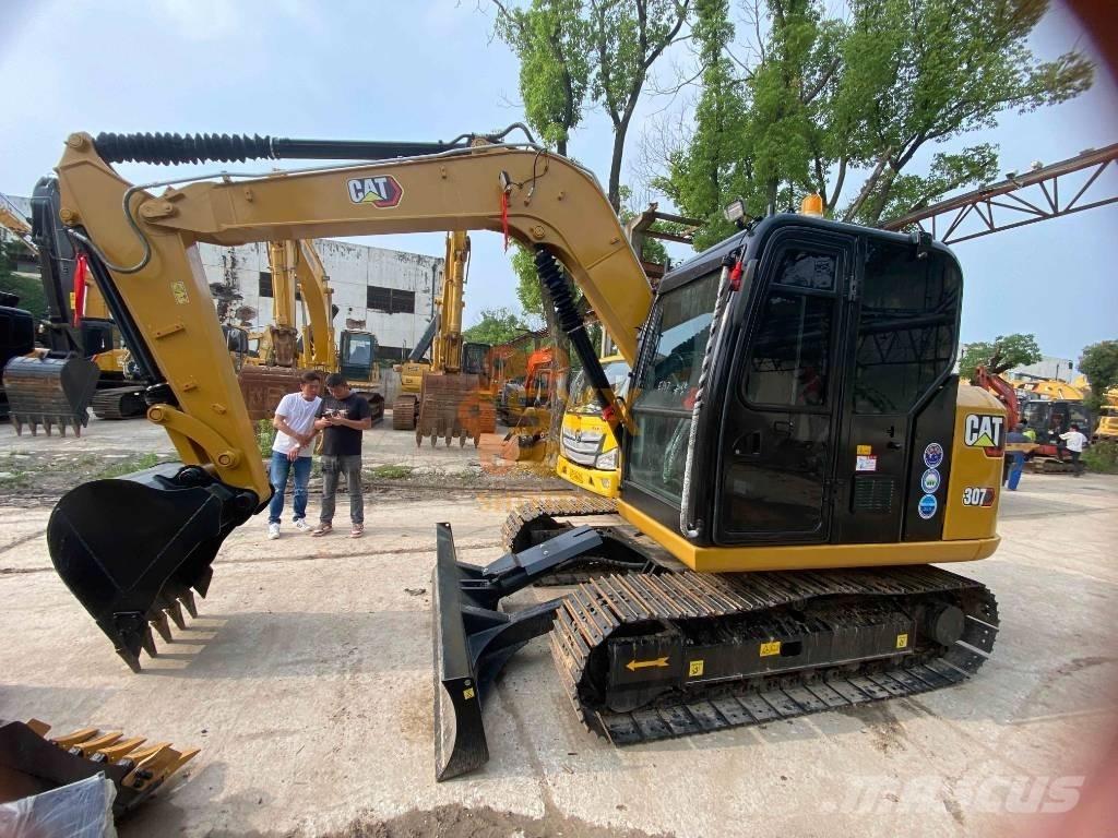 CAT 307 E Midi-gravemaskiner 7t - 12t