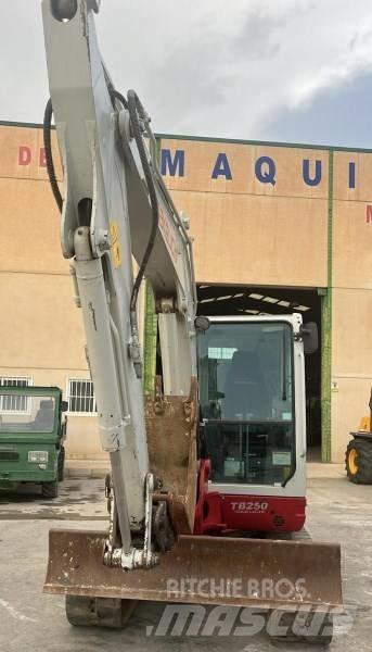 Takeuchi TB 250 Minigravemaskiner