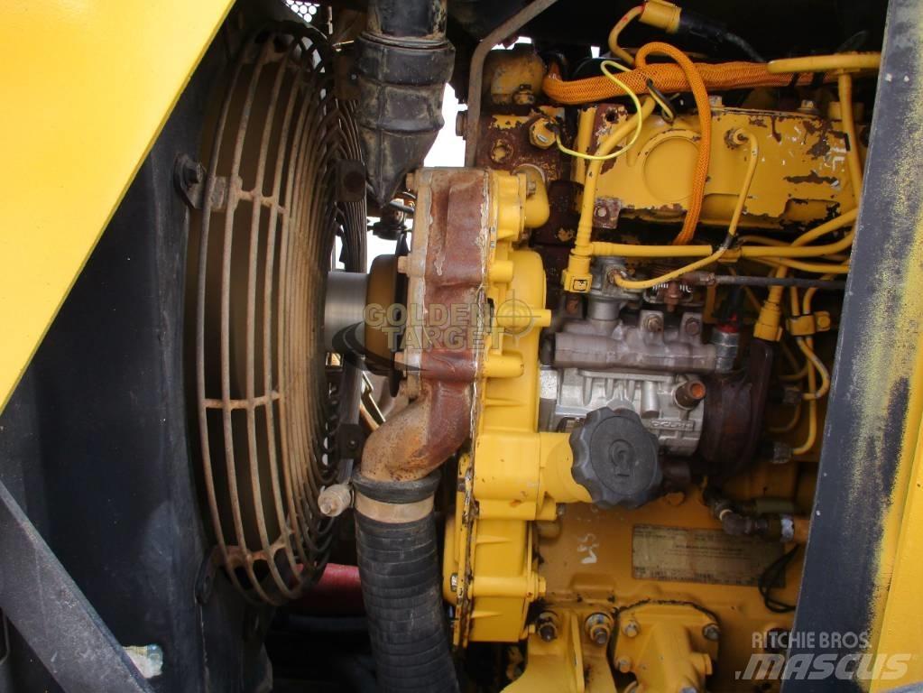 CAT CS 533 E Roller Enkelt tromle