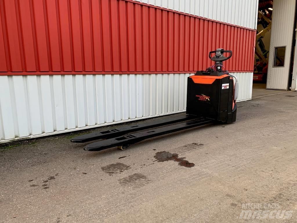 BT LPE 200 El-palleløftere med platform