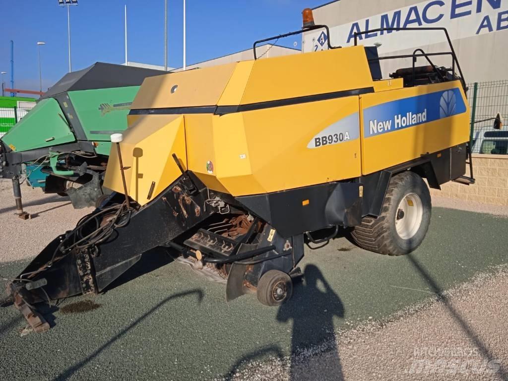 New Holland BB 9030 Pressere til firkantede baller