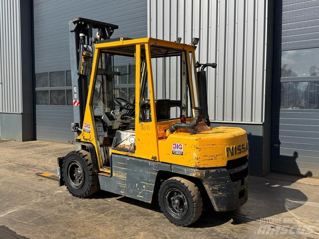 Nissan WGF03A45U Gaffeltrucks - andre