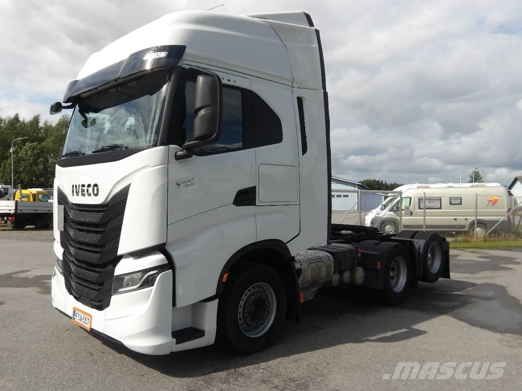 Iveco AS 440 ST Trækkere