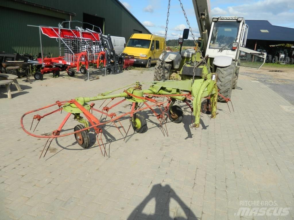 CLAAS 4 River og høvendere