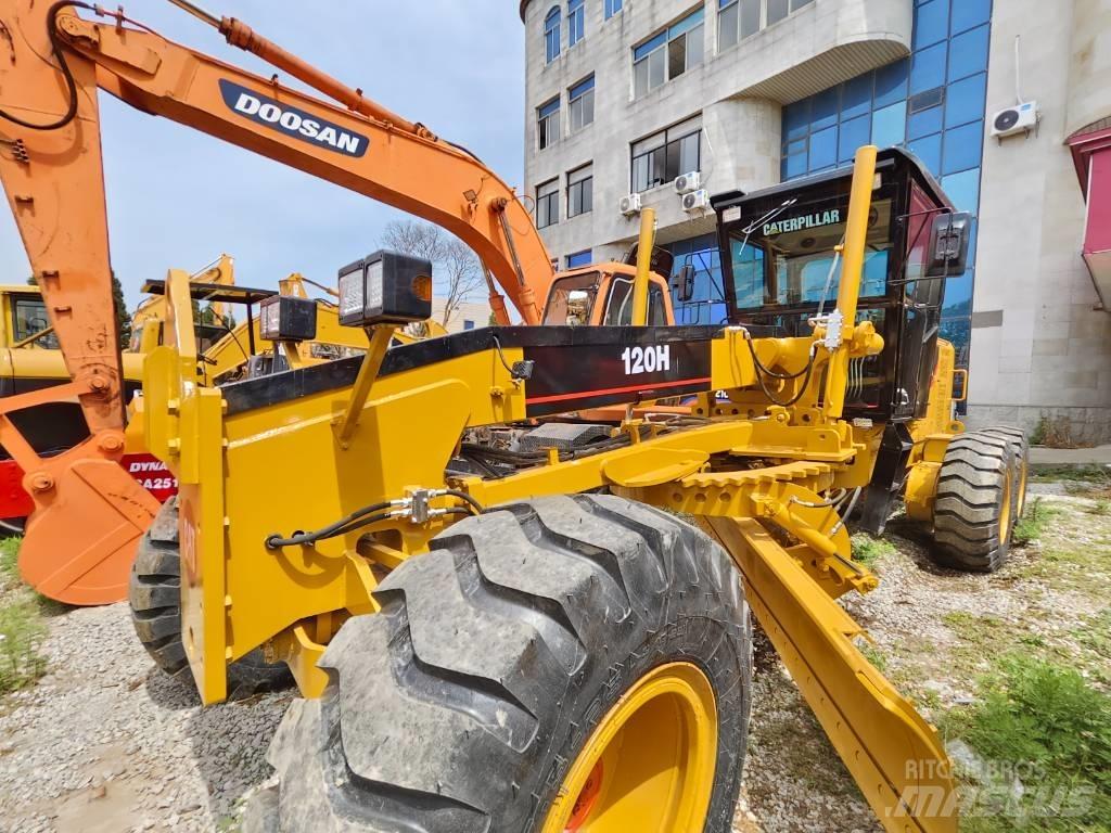 CAT 120 H Vejhøvle / Gradere