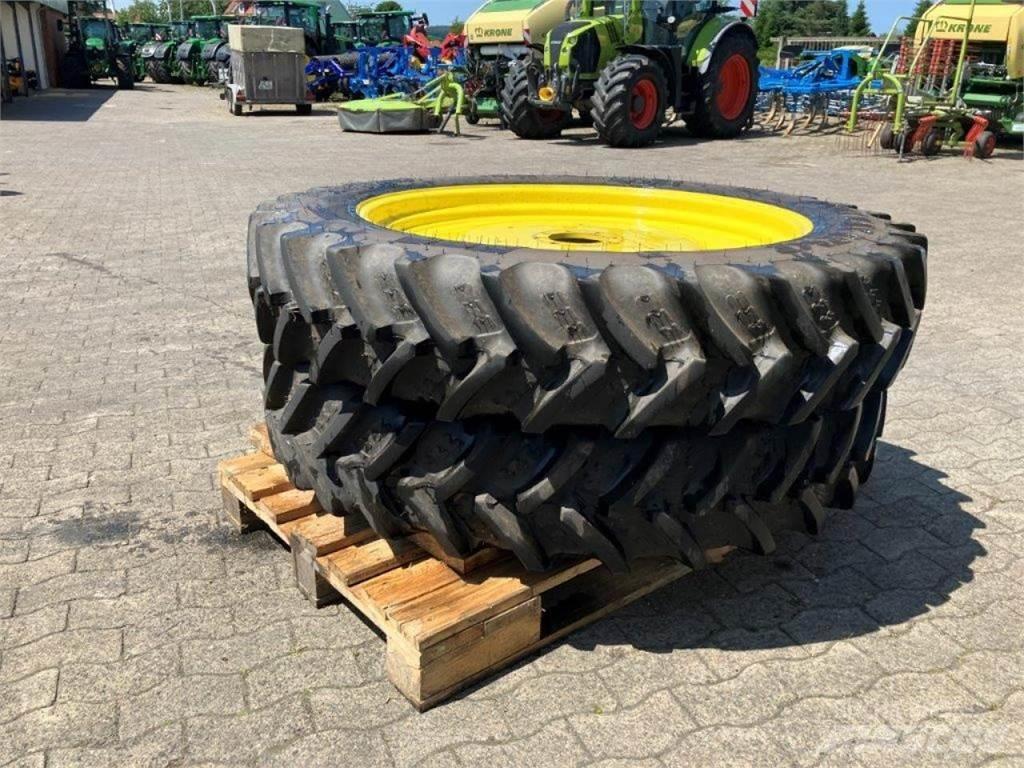 BKT 320/90R42 Hjul, Dæk og Fælge