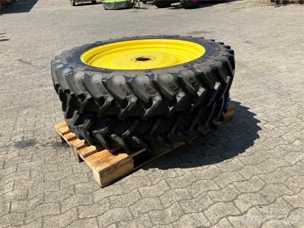 BKT 320/90R42 Hjul, Dæk og Fælge