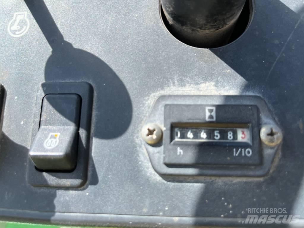 John Deere 2653 A Traktorklippere