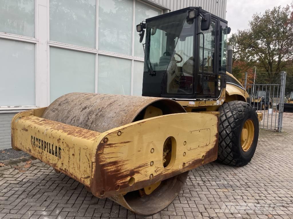 CAT CS 573 E       2004 Enkelt tromle